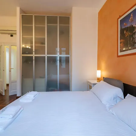Xenia - Charming Three-room Milão