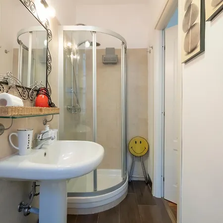Xenia - Charming Three-room Apartamento *